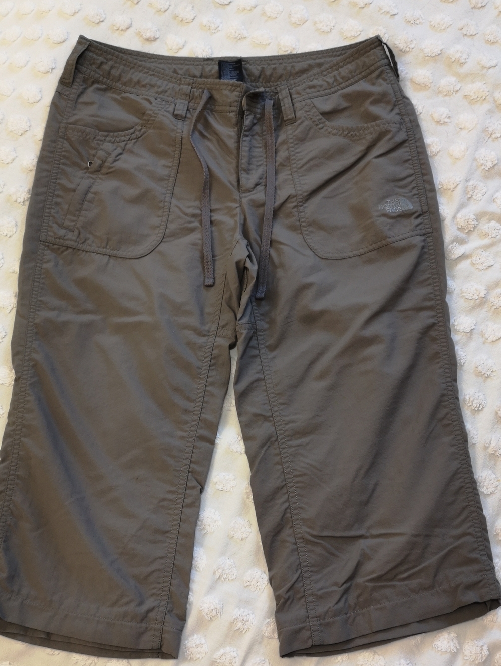The North Face Women's Gray Capri Pants Size 8